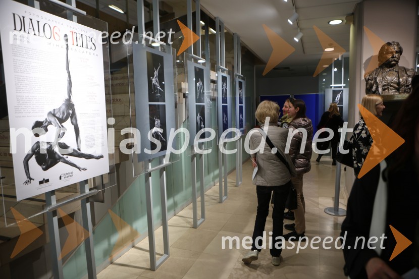 Dialog telesa, odprtje fotografske razstave, Miha Kacafura