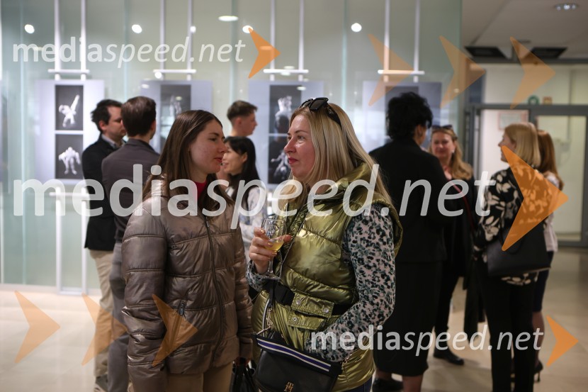 Dialog telesa, odprtje fotografske razstave, Miha Kacafura