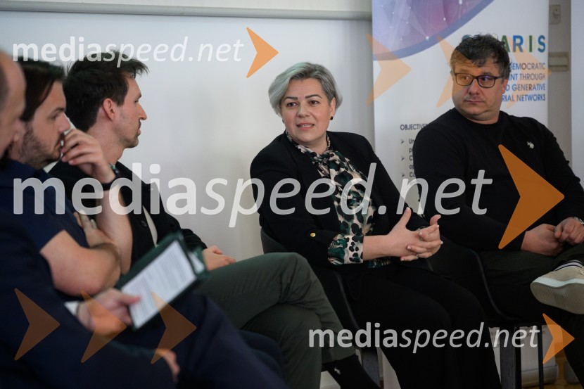 Okrogla miza na temo umetne inteligence, Univerza v Mariboru