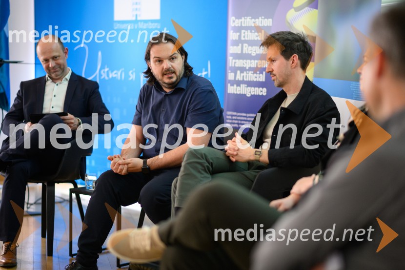 Okrogla miza na temo umetne inteligence, Univerza v Mariboru