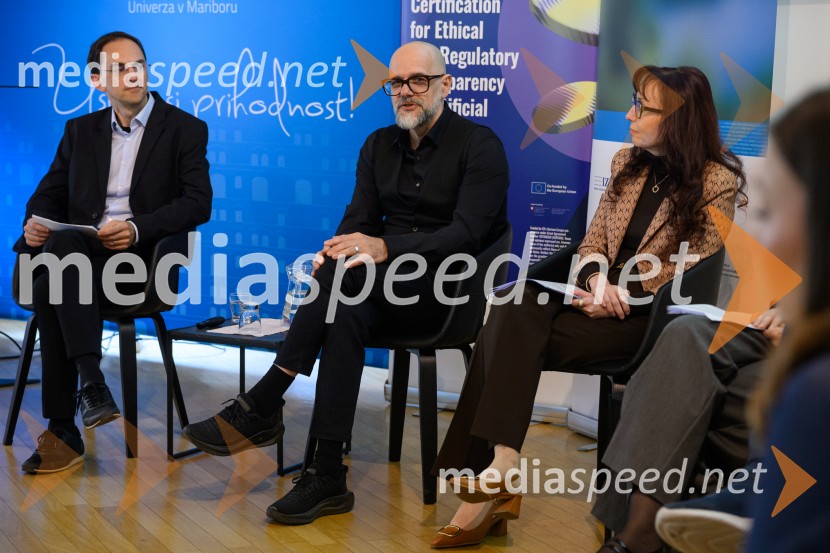 Okrogla miza na temo umetne inteligence, Univerza v Mariboru