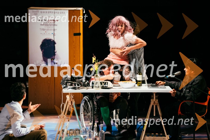 Konec epohe, premiera, SNG Nova Gorica