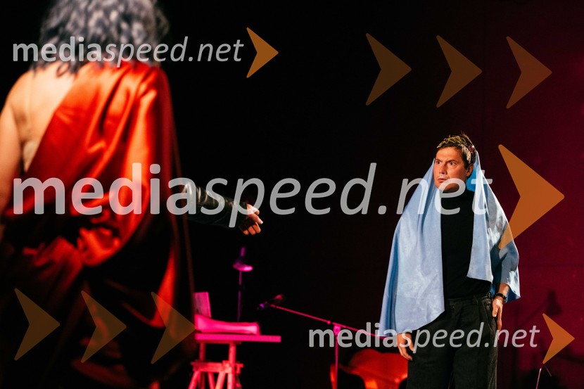 Konec epohe, premiera, SNG Nova Gorica