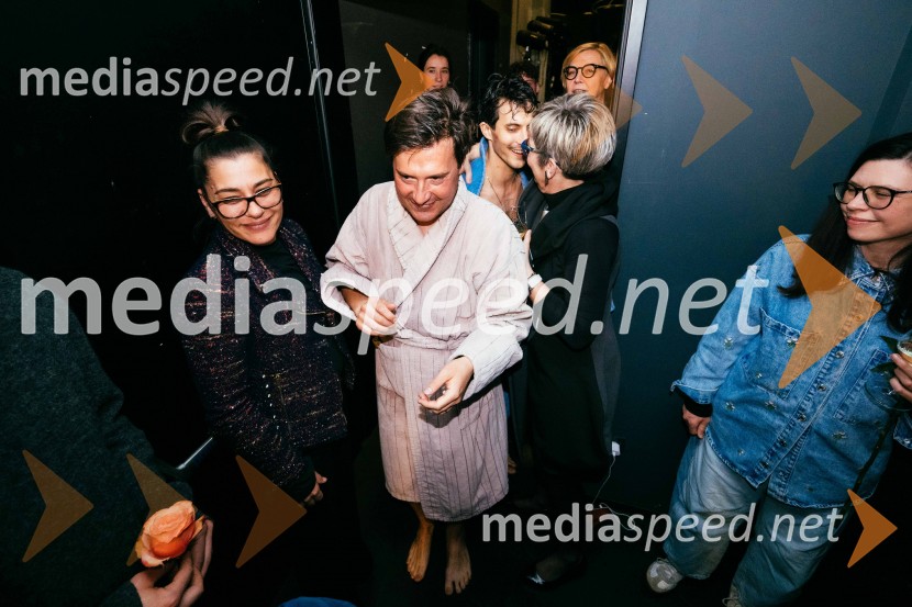 Konec epohe, premiera, SNG Nova Gorica