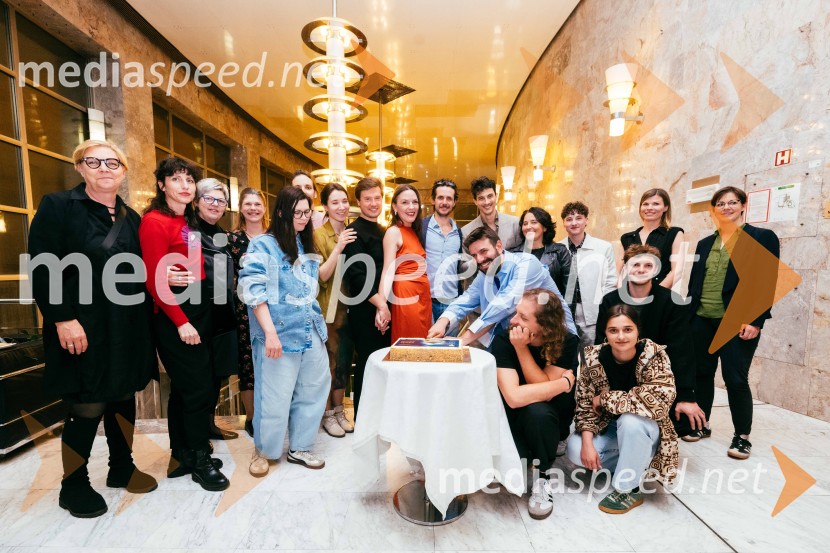 Konec epohe, premiera, SNG Nova Gorica