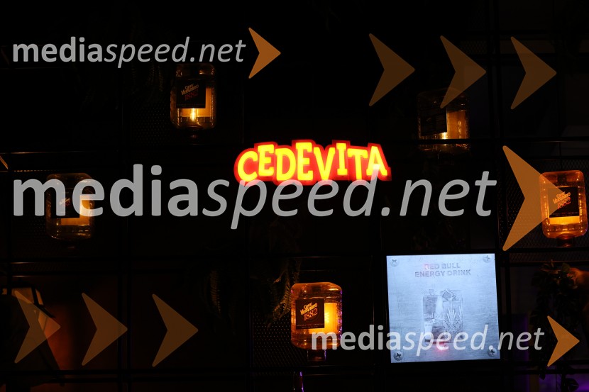 Michael, premiera filma, Maribox