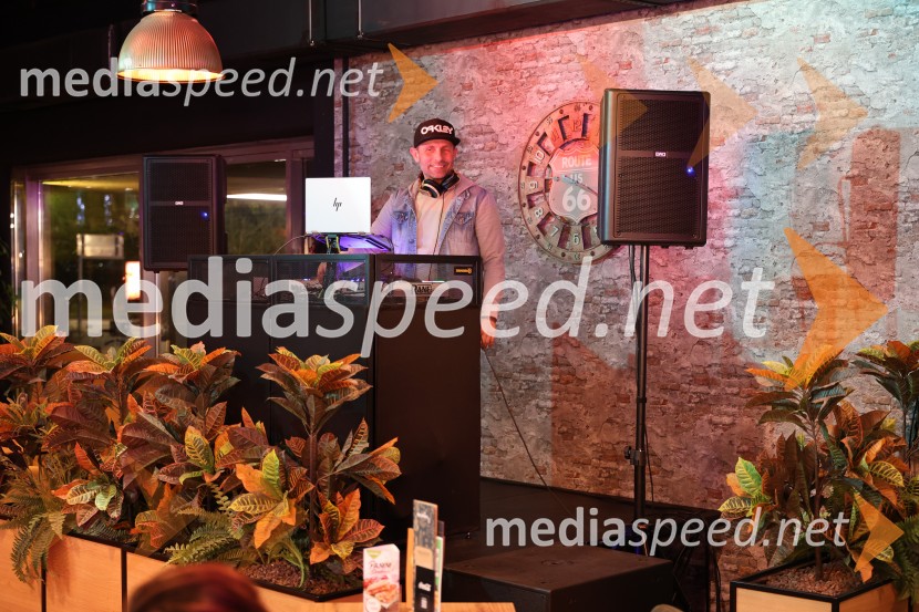  Bojan Svenšek, DJMichael, premiera filma, Maribox