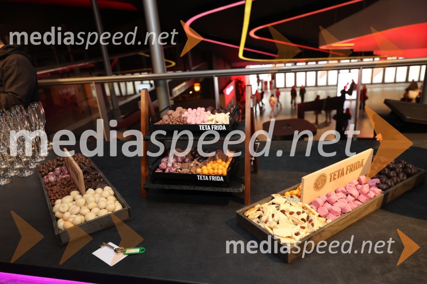 Hudičevka v Pradi 2, premiera, Maribox