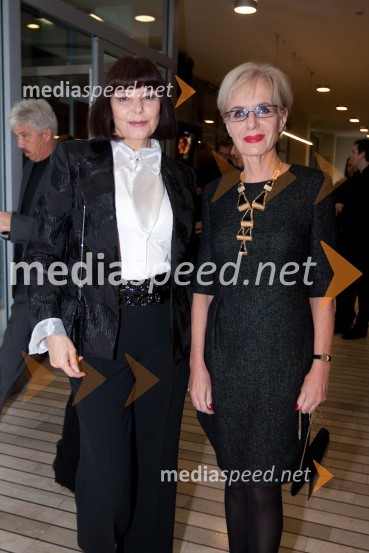 Nina Gazibara, nekdanja manekenka in Metka Premerl, slavistkaSupermodel Slovenije 2009