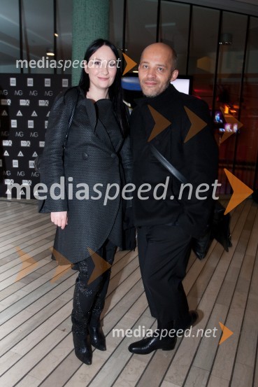 .. in Zoran Garevski, modni oblikovalecSupermodel Slovenije 2009
