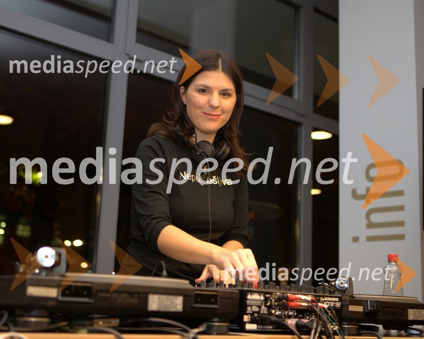 DJ-kaŽurnalova zabava