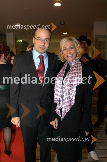 Leo Oblak, predsednik uprave Infonet media, d.d. in Maja KljunŽurnalova zabava