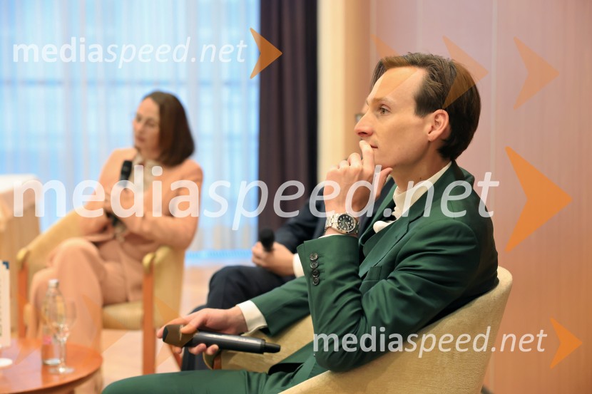 Domen Prevc in Spirit Slovenija podpisala pogodbo o promocijskem sodelovanju