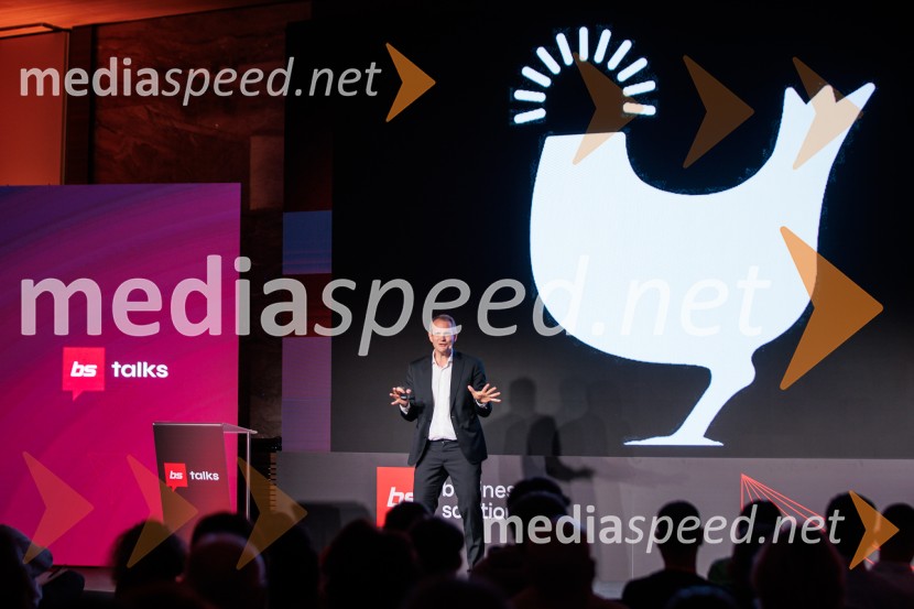 Digitalizacija in umetna inteligenca kot ključ do konkurenčnosti: BS Talks združil vodilne strokovnjake in odločevalce