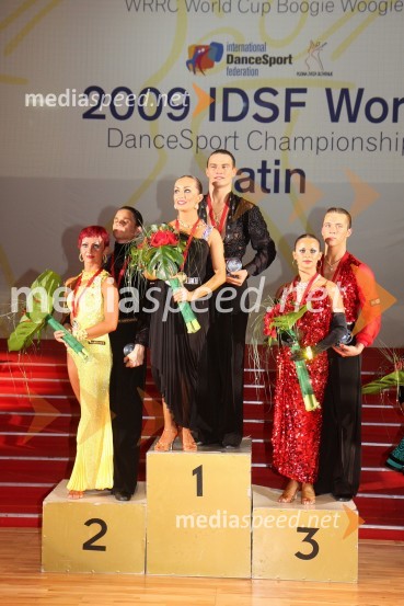 Tatsiana Lahvinovich in Zoran Plohl, Hrvaška, Anna Firstova in Alexey Silde, Rusija, svetovna prvaka v latinskoameriških plesih 2009 ter Anna Kuzminskaya in Andrey Zaytsev, RusijaSvetovno prvenstvo v latinskoameriških plesih 2009