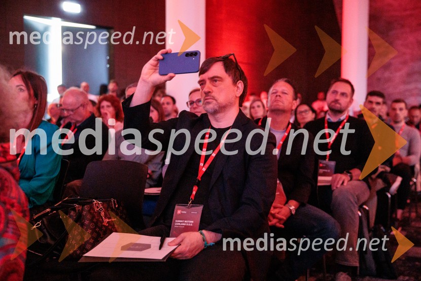 Digitalizacija in umetna inteligenca kot ključ do konkurenčnosti: BS Talks združil vodilne strokovnjake in odločevalce