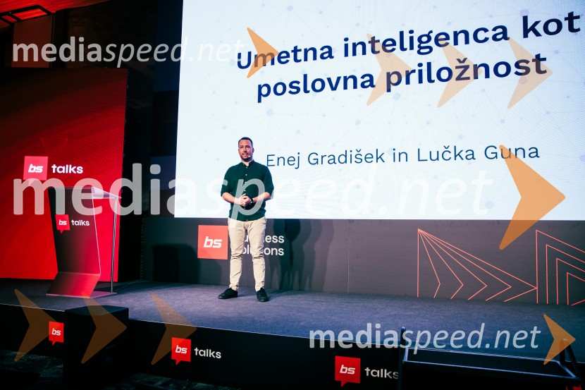 Digitalizacija in umetna inteligenca kot ključ do konkurenčnosti: BS Talks združil vodilne strokovnjake in odločevalce