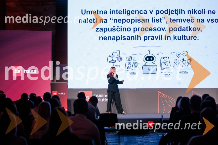 Digitalizacija in umetna inteligenca kot ključ do konkurenčnosti: BS Talks združil vodilne strokovnjake in odločevalce