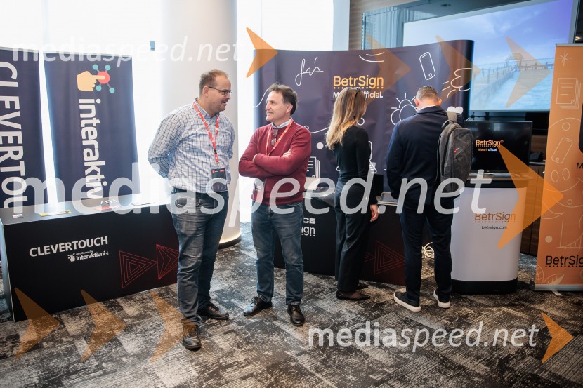 Digitalizacija in umetna inteligenca kot ključ do konkurenčnosti: BS Talks združil vodilne strokovnjake in odločevalce