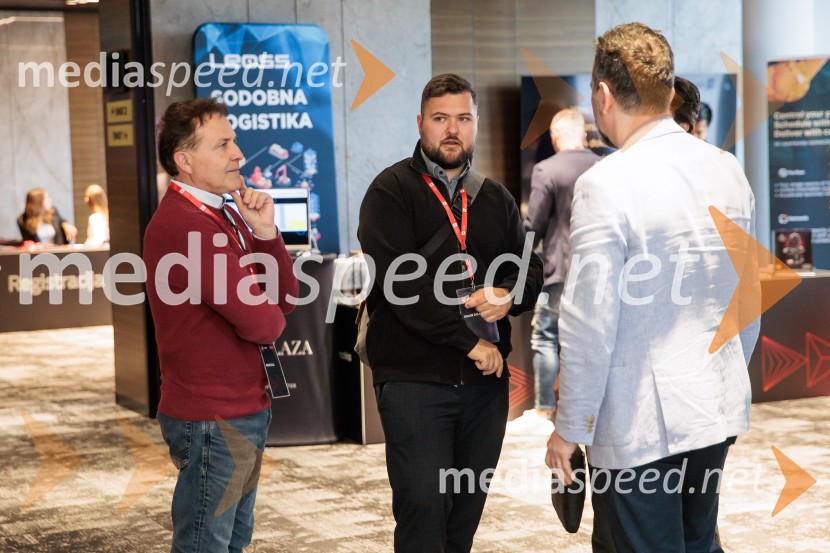 Digitalizacija in umetna inteligenca kot ključ do konkurenčnosti: BS Talks združil vodilne strokovnjake in odločevalce