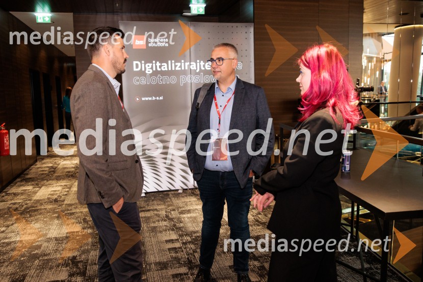 Digitalizacija in umetna inteligenca kot ključ do konkurenčnosti: BS Talks združil vodilne strokovnjake in odločevalce
