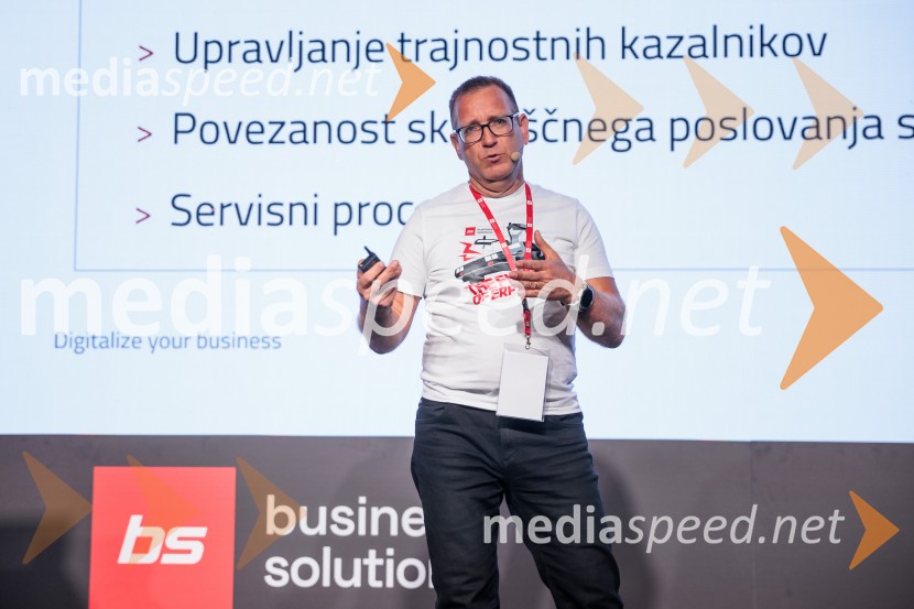 Digitalizacija in umetna inteligenca kot ključ do konkurenčnosti: BS Talks združil vodilne strokovnjake in odločevalce