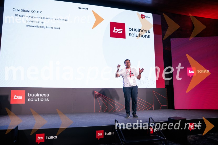Digitalizacija in umetna inteligenca kot ključ do konkurenčnosti: BS Talks združil vodilne strokovnjake in odločevalce