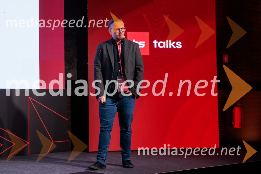 Digitalizacija in umetna inteligenca kot ključ do konkurenčnosti: BS Talks združil vodilne strokovnjake in odločevalce