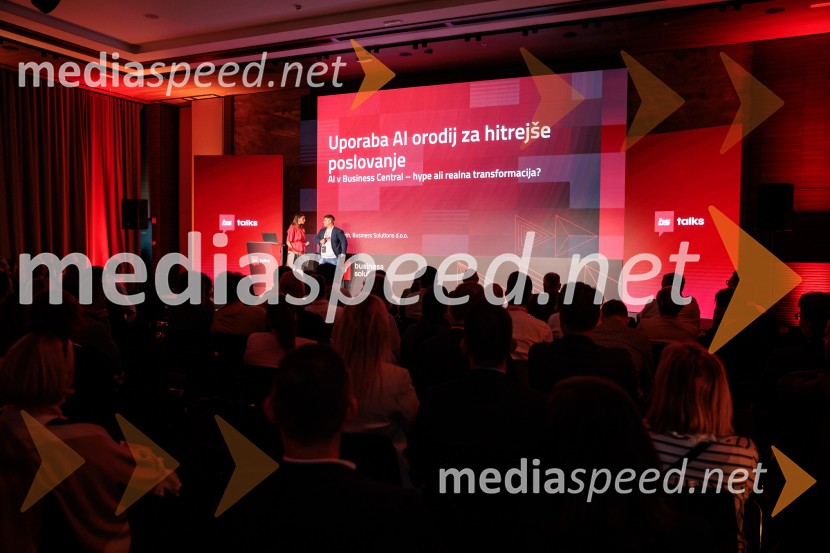 Digitalizacija in umetna inteligenca kot ključ do konkurenčnosti: BS Talks združil vodilne strokovnjake in odločevalce