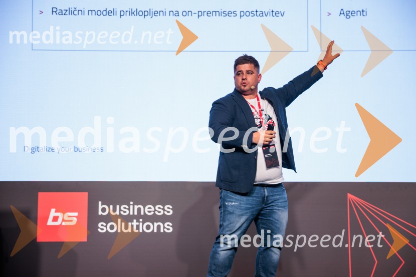 Digitalizacija in umetna inteligenca kot ključ do konkurenčnosti: BS Talks združil vodilne strokovnjake in odločevalce