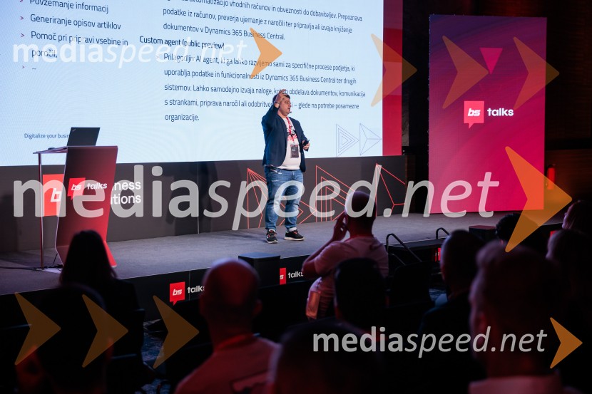 Digitalizacija in umetna inteligenca kot ključ do konkurenčnosti: BS Talks združil vodilne strokovnjake in odločevalce