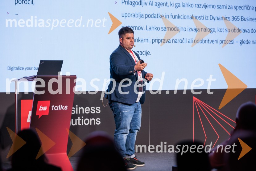 Digitalizacija in umetna inteligenca kot ključ do konkurenčnosti: BS Talks združil vodilne strokovnjake in odločevalce