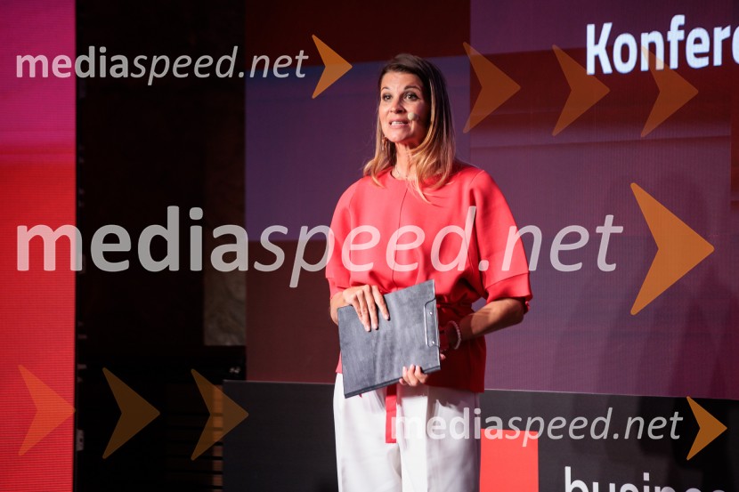 Digitalizacija in umetna inteligenca kot ključ do konkurenčnosti: BS Talks združil vodilne strokovnjake in odločevalce