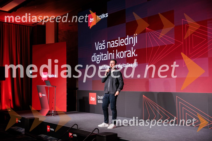 Digitalizacija in umetna inteligenca kot ključ do konkurenčnosti: BS Talks združil vodilne strokovnjake in odločevalce