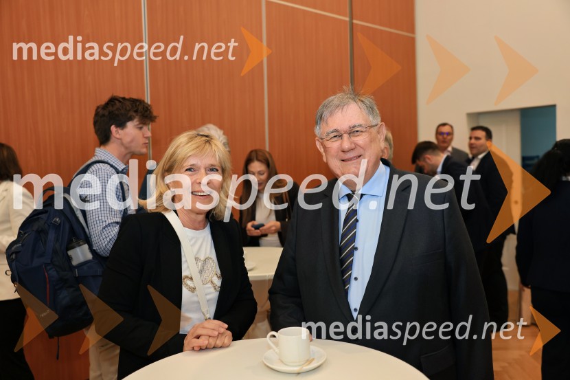 Konferenca Tea with Reason: Shaping the Future of Cities