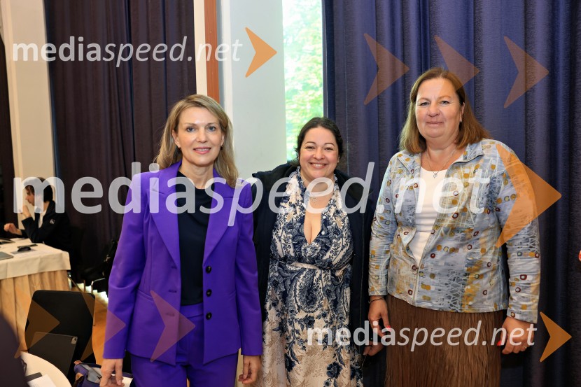 Konferenca Tea with Reason: Shaping the Future of Cities
