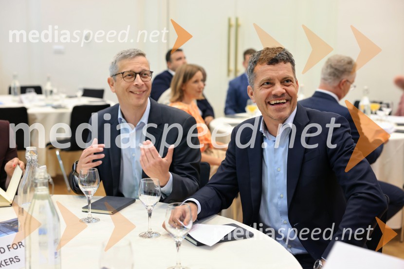 Konferenca Tea with Reason: Shaping the Future of Cities