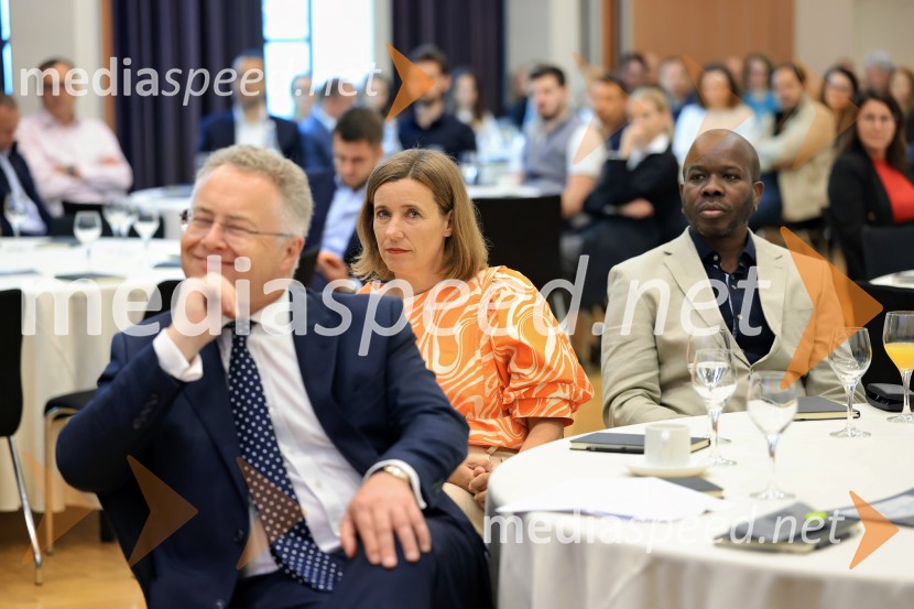 Konferenca Tea with Reason: Shaping the Future of Cities