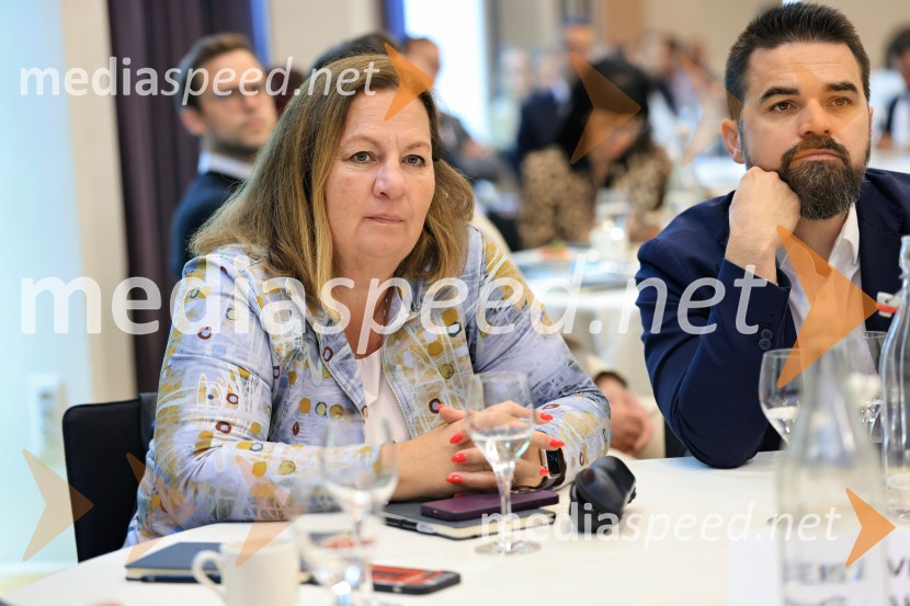 Konferenca Tea with Reason: Shaping the Future of Cities