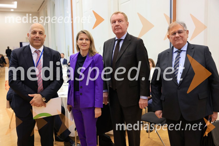 Konferenca Tea with Reason: Shaping the Future of Cities