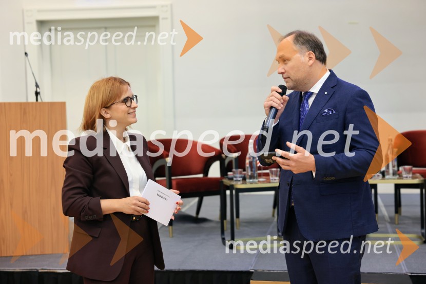Konferenca Tea with Reason: Shaping the Future of Cities