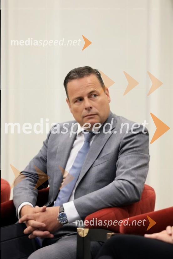 Konferenca Tea with Reason: Shaping the Future of Cities