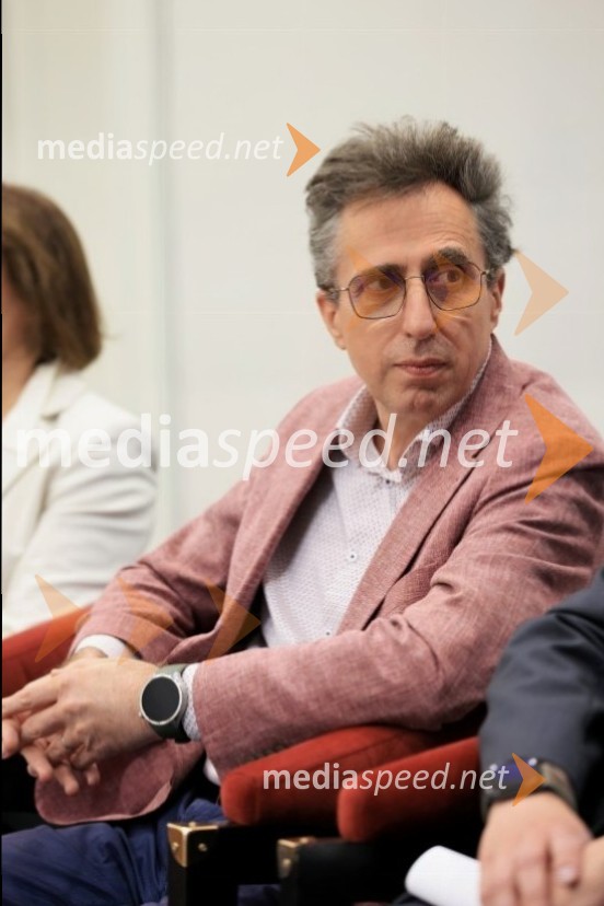 Konferenca Tea with Reason: Shaping the Future of Cities
