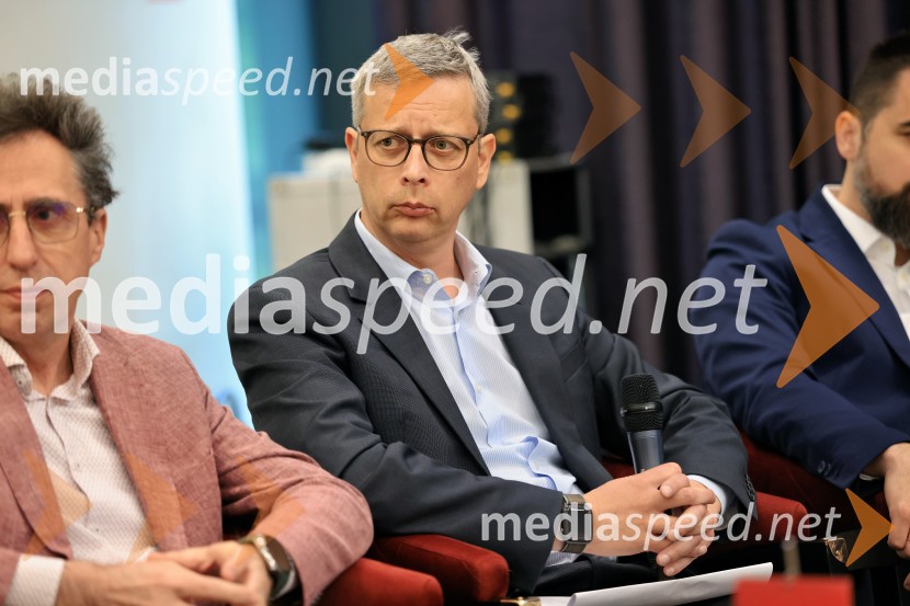 Konferenca Tea with Reason: Shaping the Future of Cities