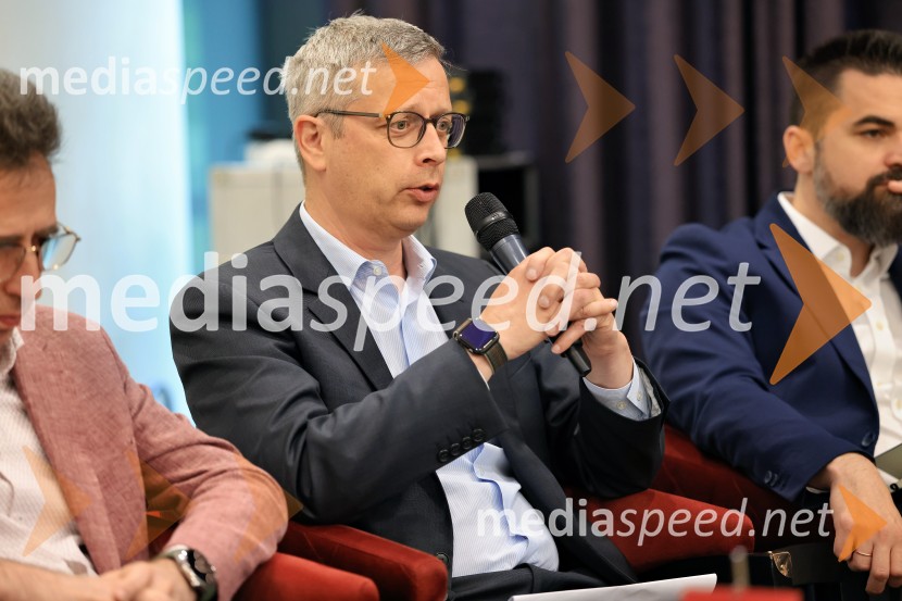 Konferenca Tea with Reason: Shaping the Future of Cities