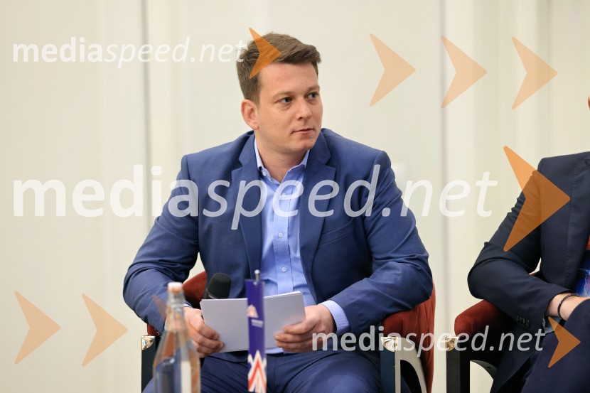 Konferenca Tea with Reason: Shaping the Future of Cities