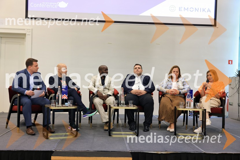 Konferenca Tea with Reason: Shaping the Future of Cities