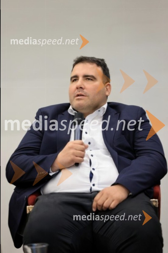 Konferenca Tea with Reason: Shaping the Future of Cities