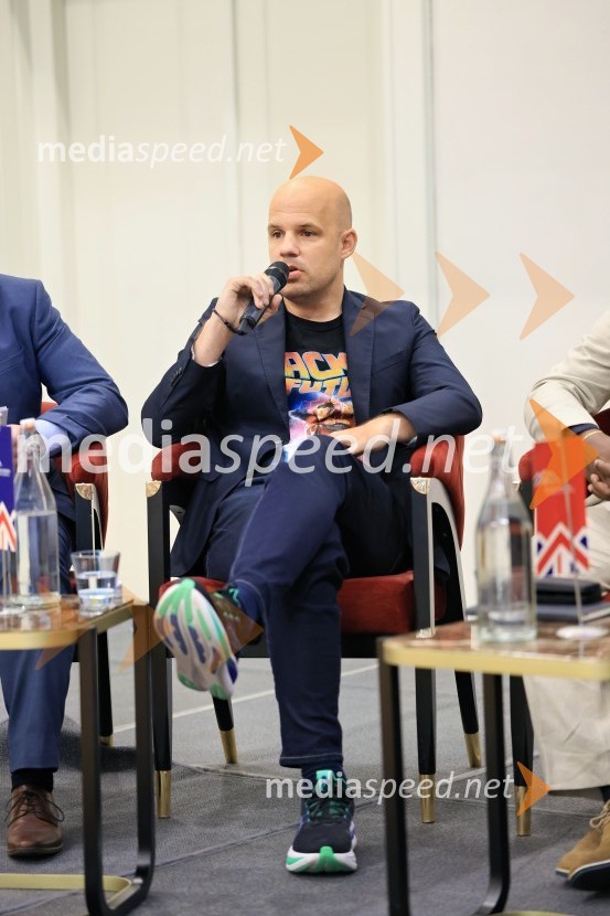 Konferenca Tea with Reason: Shaping the Future of Cities