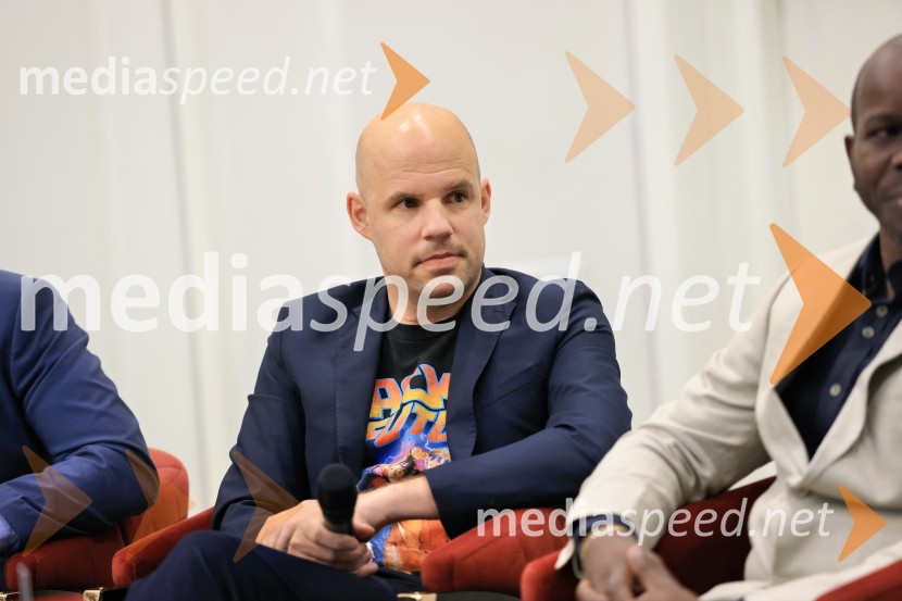 Konferenca Tea with Reason: Shaping the Future of Cities